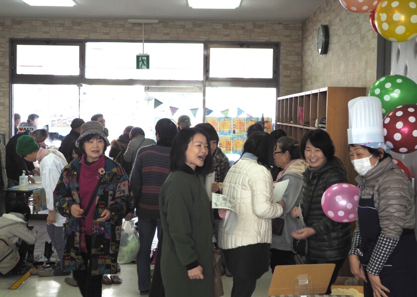 吉美のほっとマルシェ開催風景(吉美公民館にて)